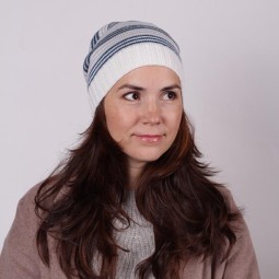 Шапка молодежная Sharpey Т-818 бел/голуб